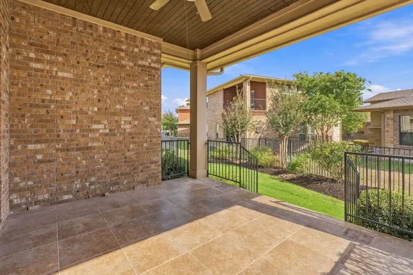 1013 SUE ANN ROSE DR