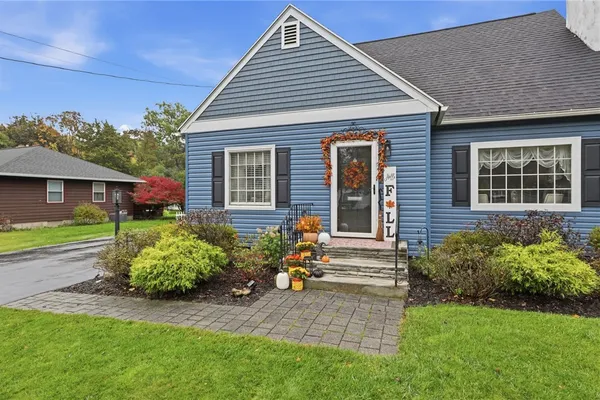 129 ROSE DR