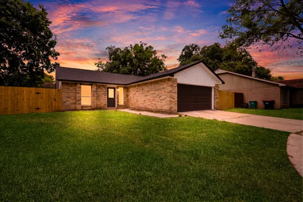 7310 LONDRES DR