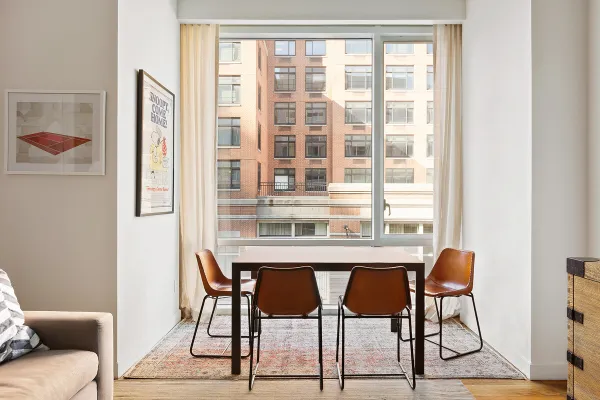311 W BROADWAY 4C