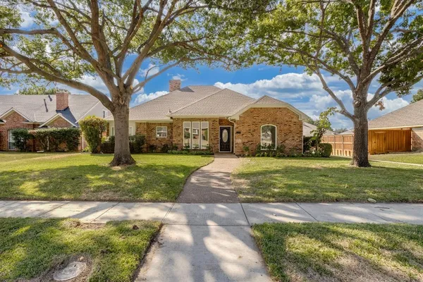 1309 IOWA DR
