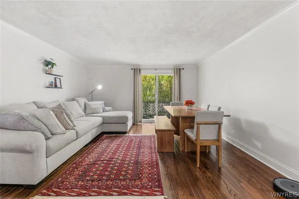 216 SUMMER ST 6