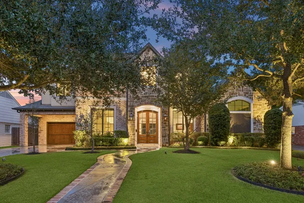 1407 BRIARMEAD DR