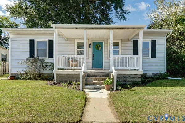 306 N 4TH AVE