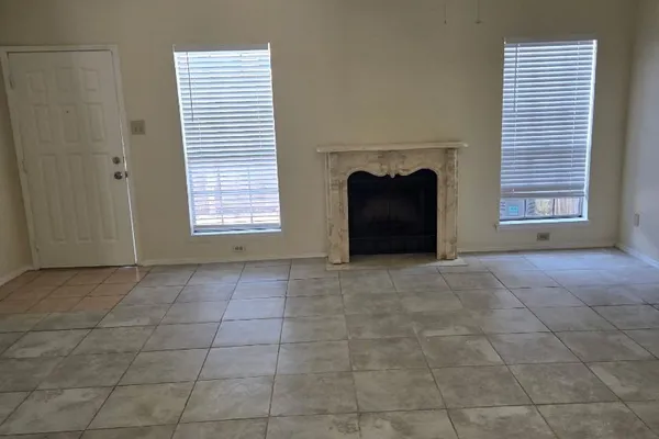 17461 RED OAK DR 7461