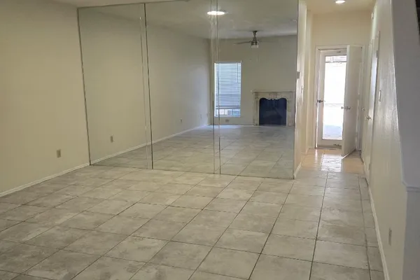 17461 RED OAK DR 7461