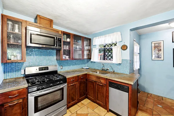 1717 E 38TH 1/2 ST