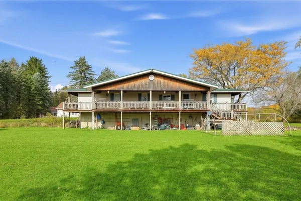 3428 GARRY RD