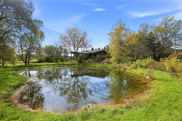 3428 GARRY RD