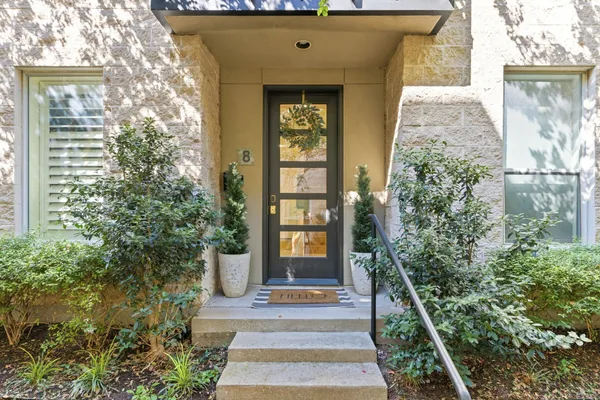 4312 MCKINNEY AVE 8
