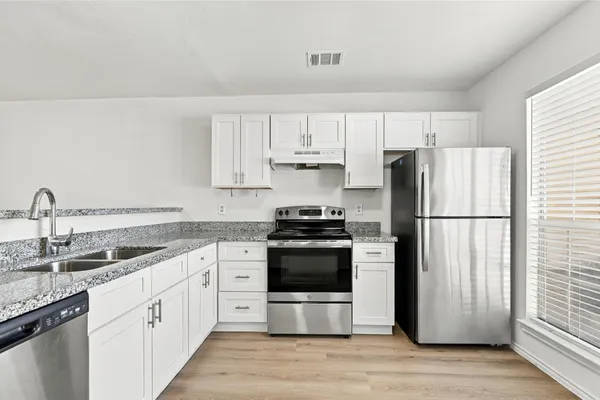 1834 RIVER CROSSING CIR D