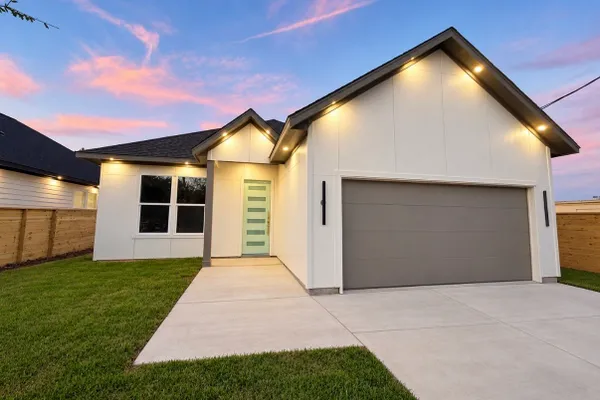 13807 LONGVIEW