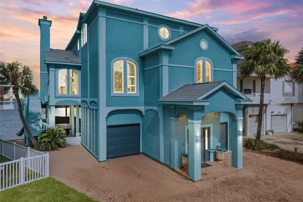 143 ISLES END RD
