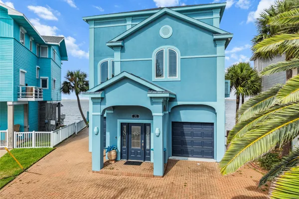 143 ISLES END RD