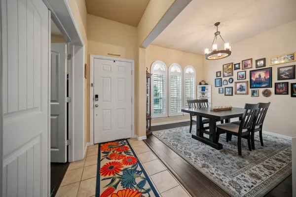 107 JENNIE CT
