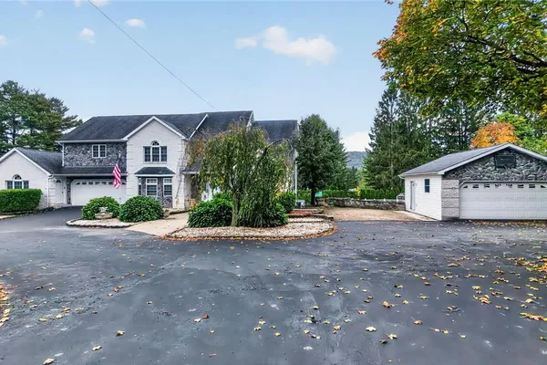 108 W BUTLER DR