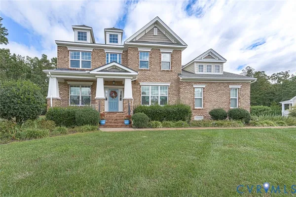 9118 COLONNADE CIR