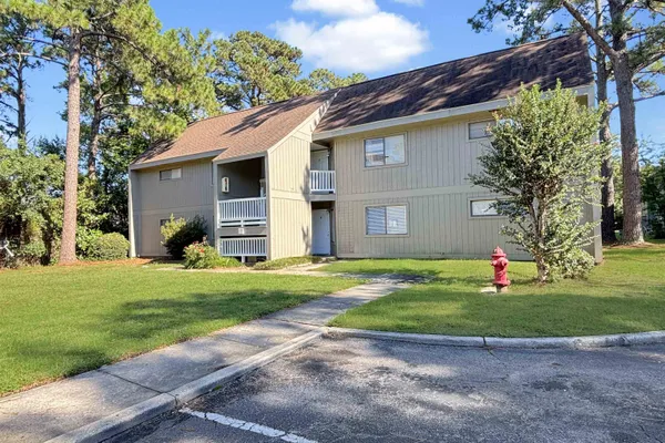 2000 GREENS BLVD 10-B
