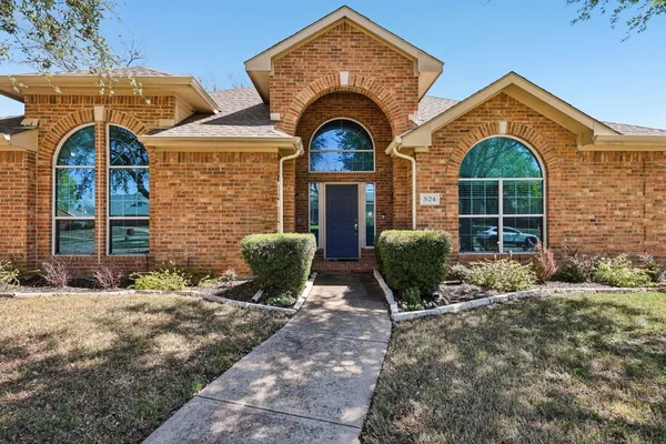 524 JASMINE DR