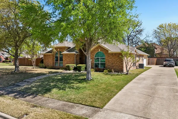 524 JASMINE DR