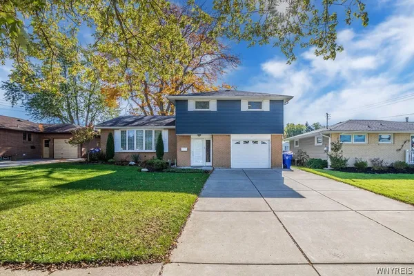 37 MARLIN DR