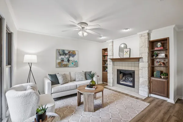 2412 ENFIELD RD 3