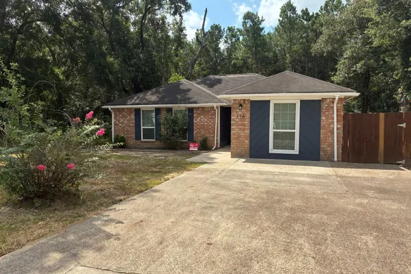 116 OAKMONT DR