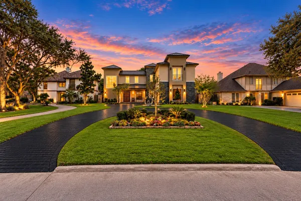 1410 SUGAR CREEK BLVD