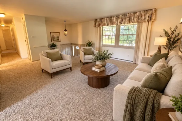 152 HERMITAGE CIR