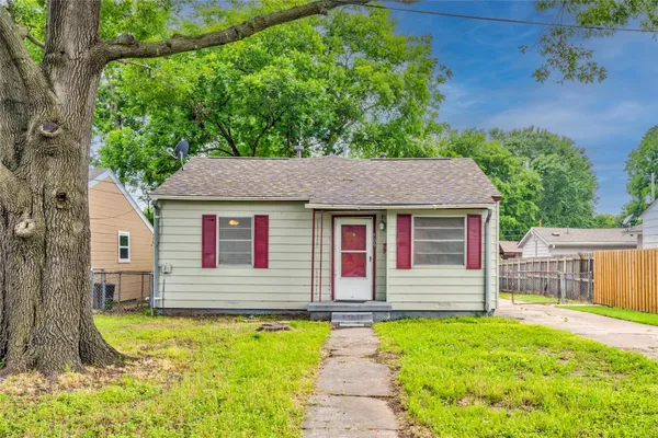 509 WALNUT DR