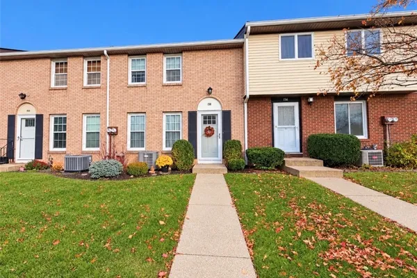 158 STEPPING STONE LN