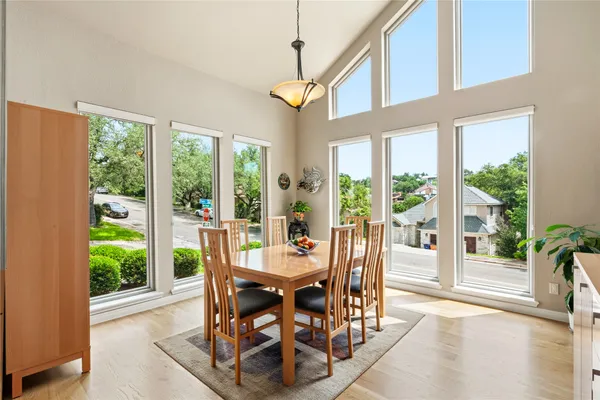 4801 FERN HOLW