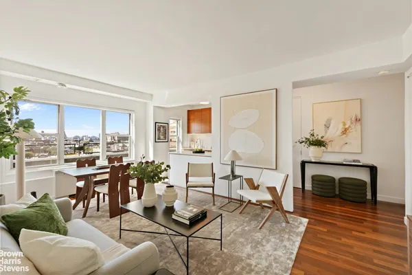 33 GREENWICH AVE 12B