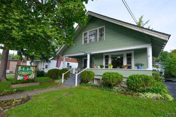 18 CROSSMON ST