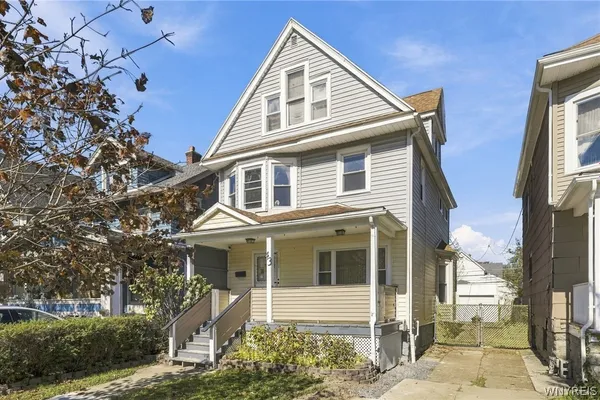 43 W HAZELTINE AVE