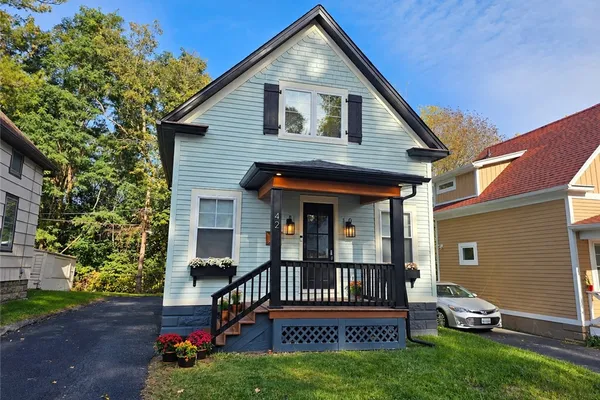 42 RIVERVIEW PL