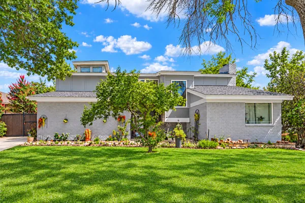 7609 LAKE HIGHLANDS DR