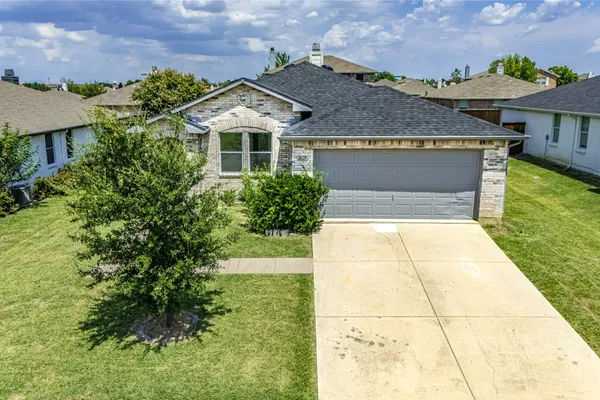 2621 SHORECREST DR