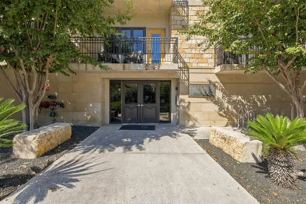 1812 W AVE 106