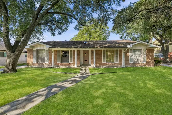 5442 QUEENSLOCH DR