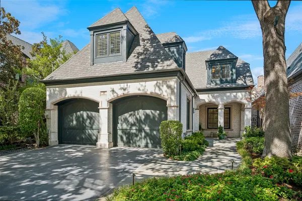 37 KENNINGTON CT