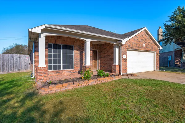 2103 KINGFISHER CT