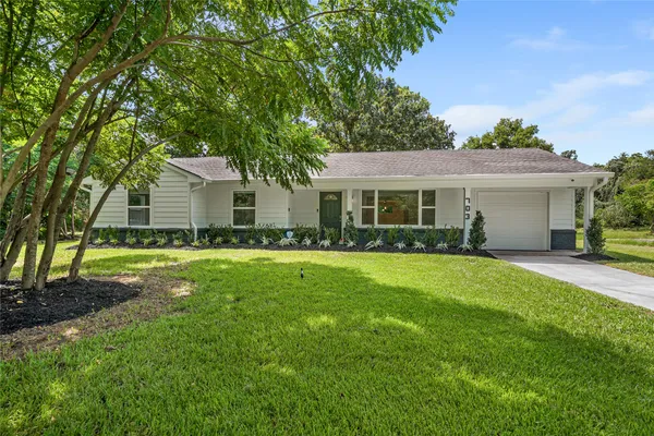 703 NEWTON DR