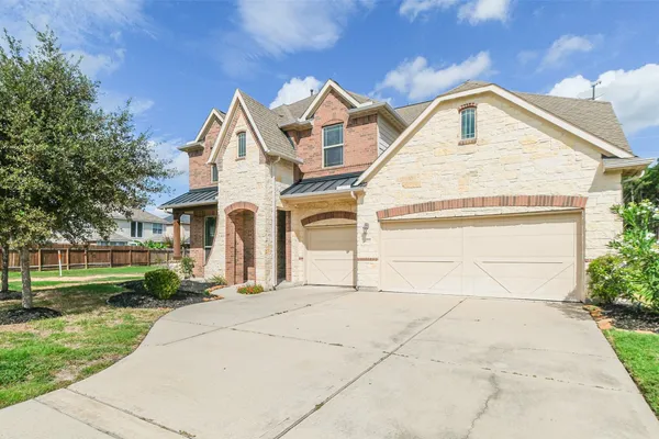 5922 NORTHCREST VILLAGE WAY