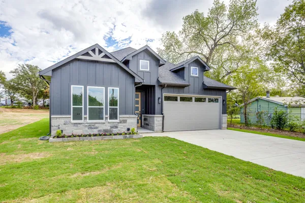 1904 GLENDALE DR