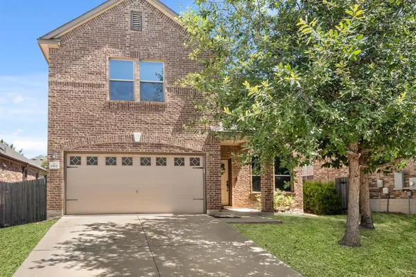 1512 ARIAL DR