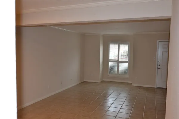 6111 BEVERLY HILL ST 43