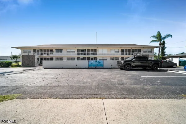 5210 CORONADO PKWY 5