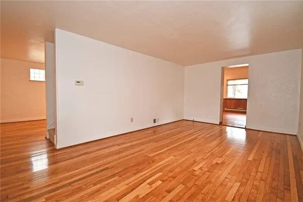 1568 BELLAIRE PL