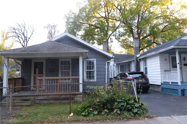 153 COLUMBIA AVE
